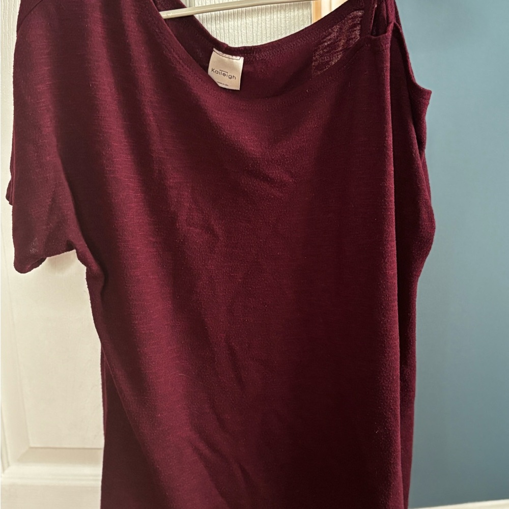 Red Cut Out Short Sleeve Tee